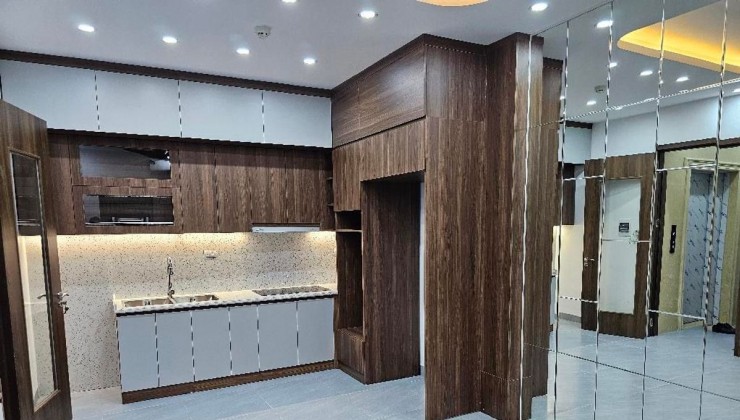 Bán nhà mặt ngõ trung tâm Đống Đa 40m2, 6 tầng thang máy hơn 8 tỷ